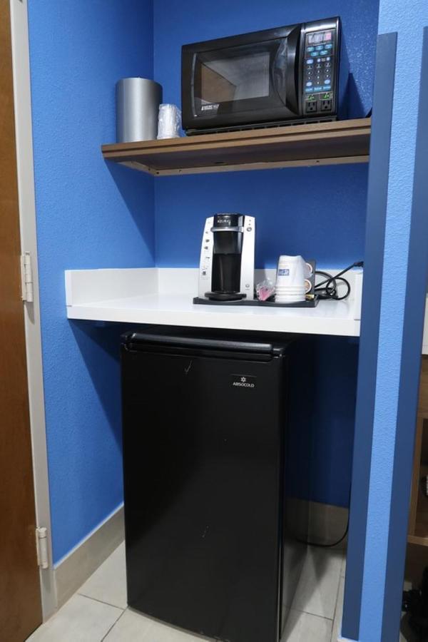Holiday Inn Express Easton By Ihg Buitenkant foto