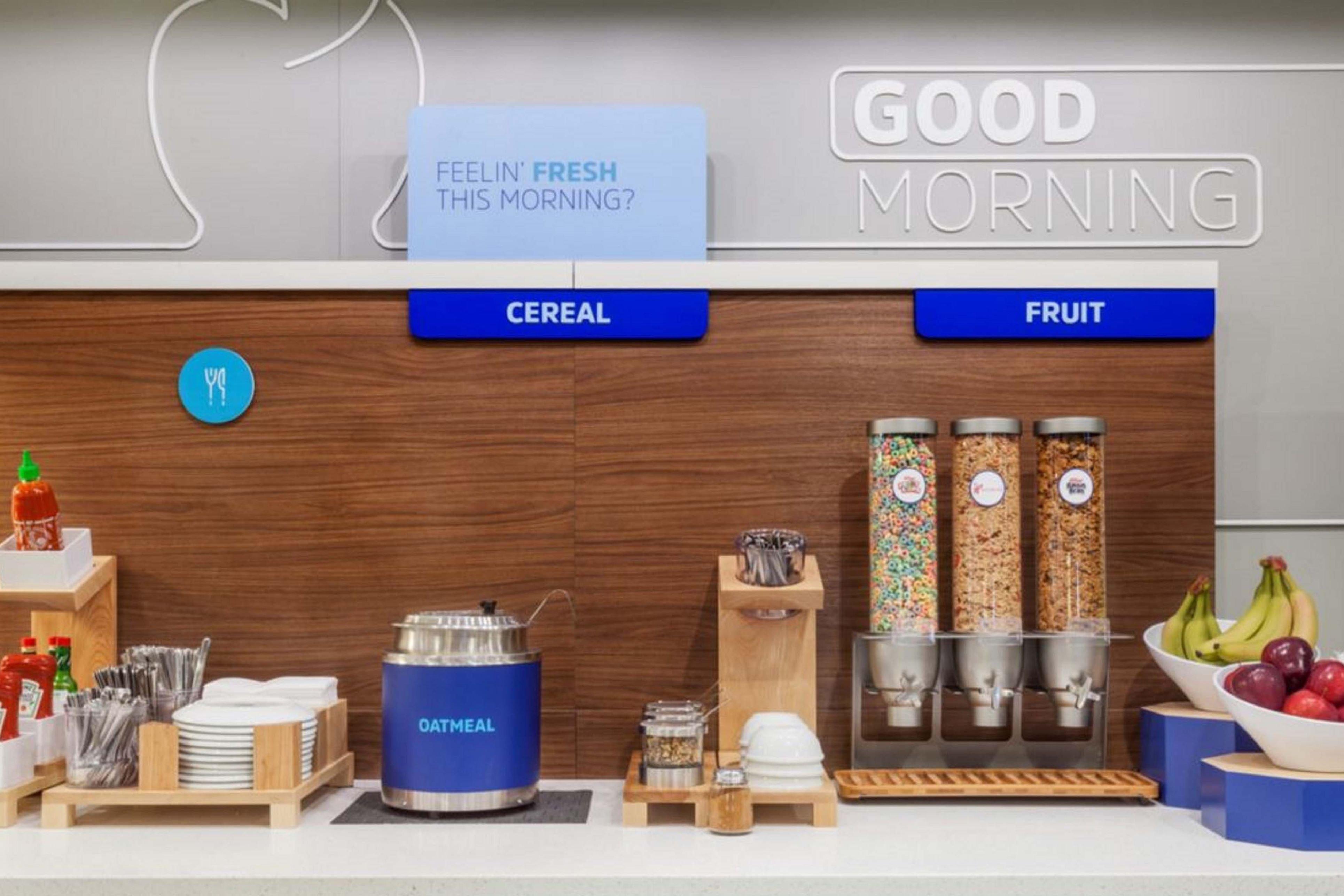 Holiday Inn Express Easton By Ihg Buitenkant foto