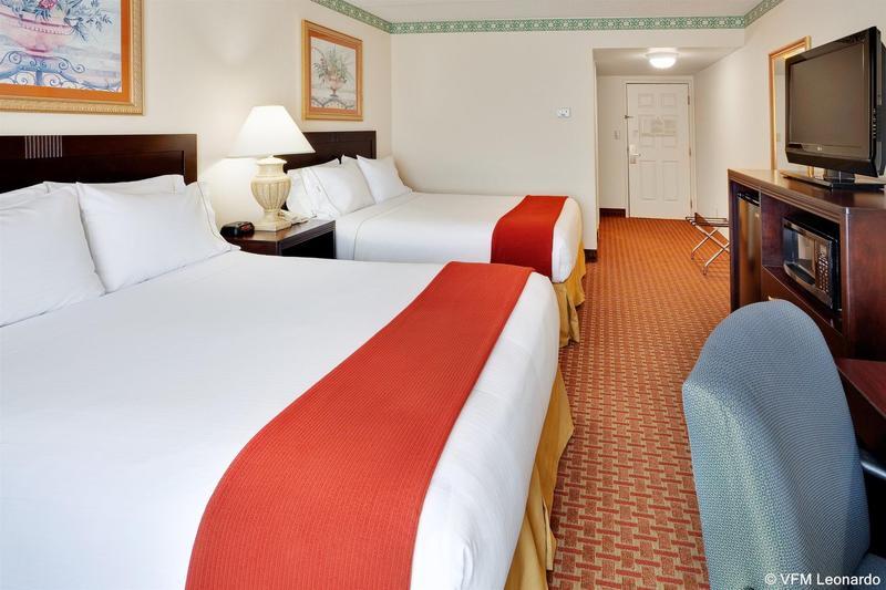 Holiday Inn Express Easton By Ihg Buitenkant foto