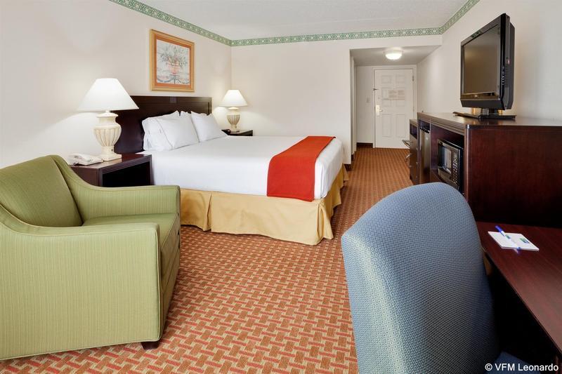 Holiday Inn Express Easton By Ihg Buitenkant foto